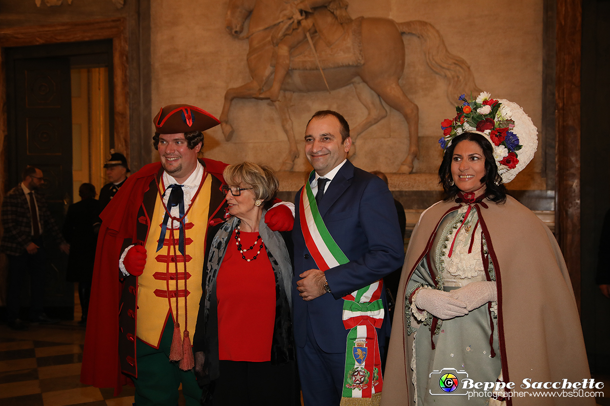 VBS_3543 - Investitura Ufficiale Gianduja e Giacometta Famija Turineisa - Carnevale di Torino 2024.jpg